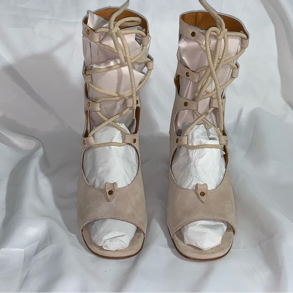 NIB auth CHLOÉ size 39 beige SUEDE lace up WEDGE HEEL gladiator SANDALS - Picture 12 of 15